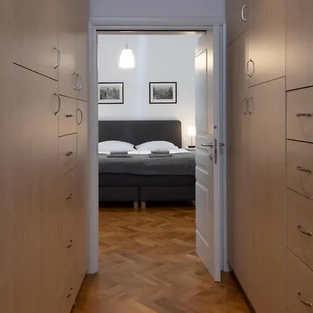 Apartment Carolinum